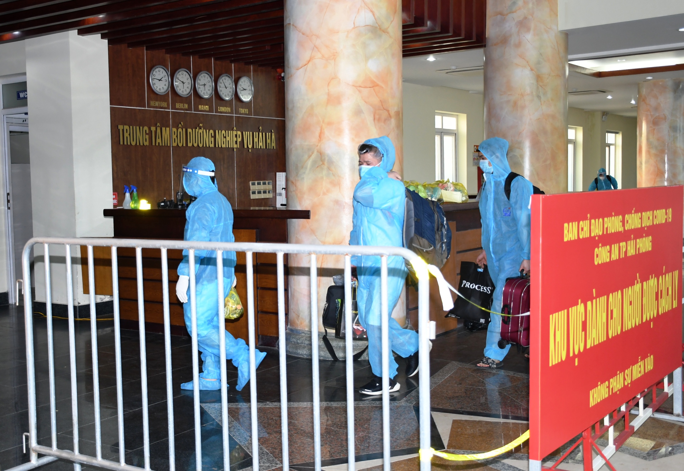 Thông tin phòng chống dịch COVID-19 đến 18h00 ngày 27/12/2021